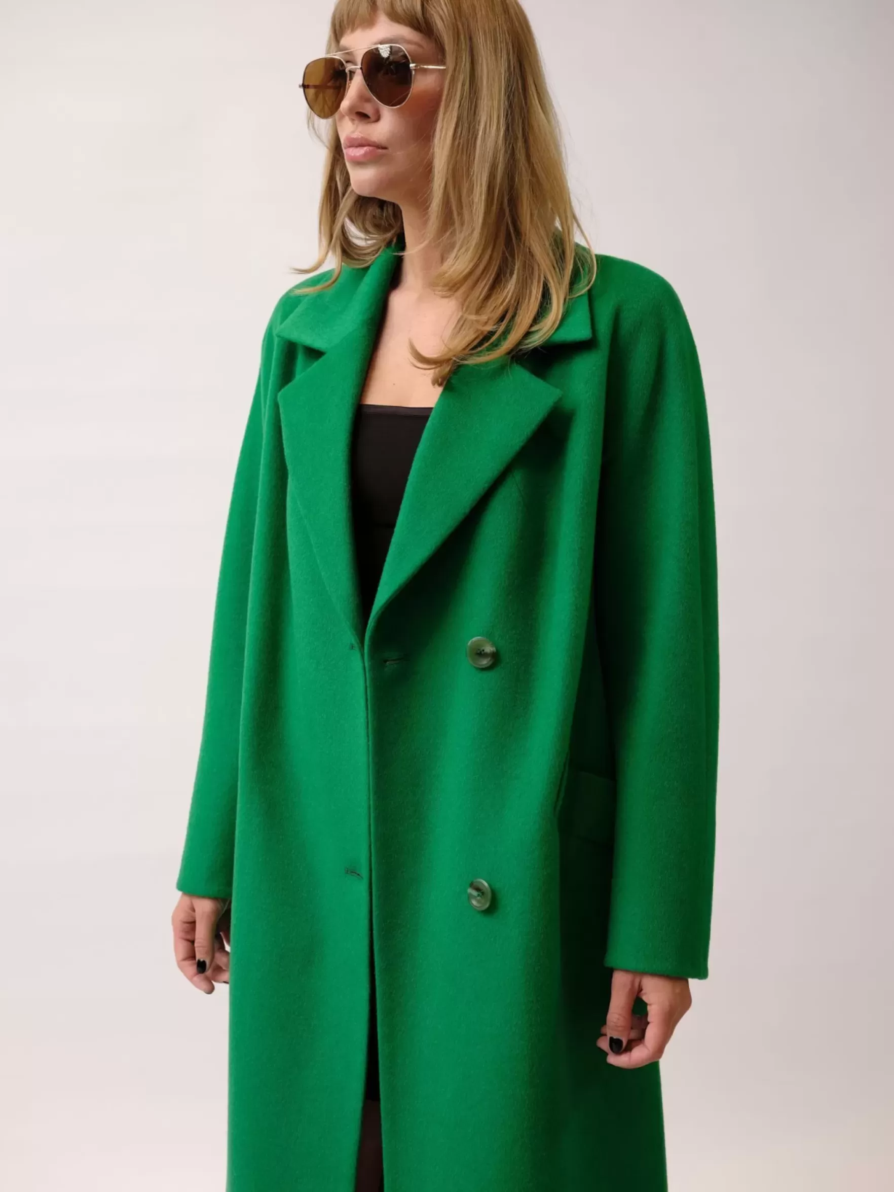 Модные тенденции женских пальто: новинки на осень, весну и зиму 2023-2024